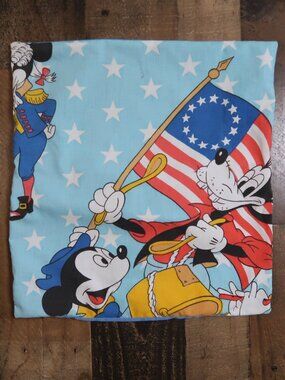 Vintage 1976 Wasuma Wamsutta Disney Bicentennial Mickey Mouse Accent PIllowcase